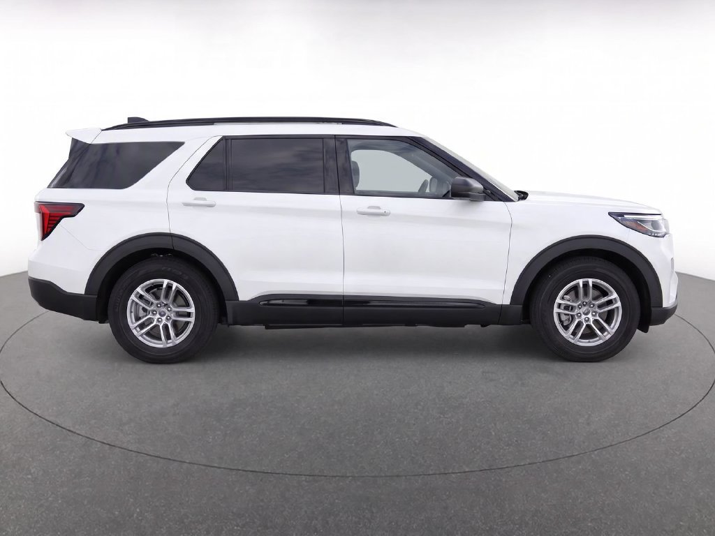 New 2026 Ford Explorer Active w/ Active Comfort Package RWD image 8