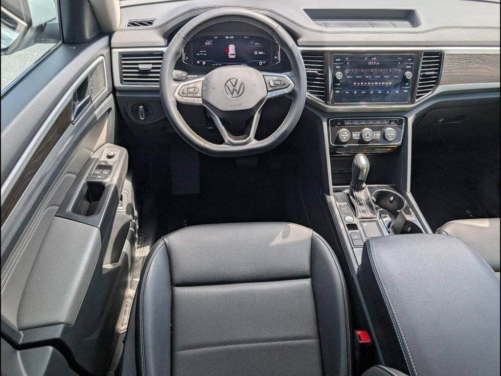 Certified 2023 Volkswagen Atlas SE FWD image 9