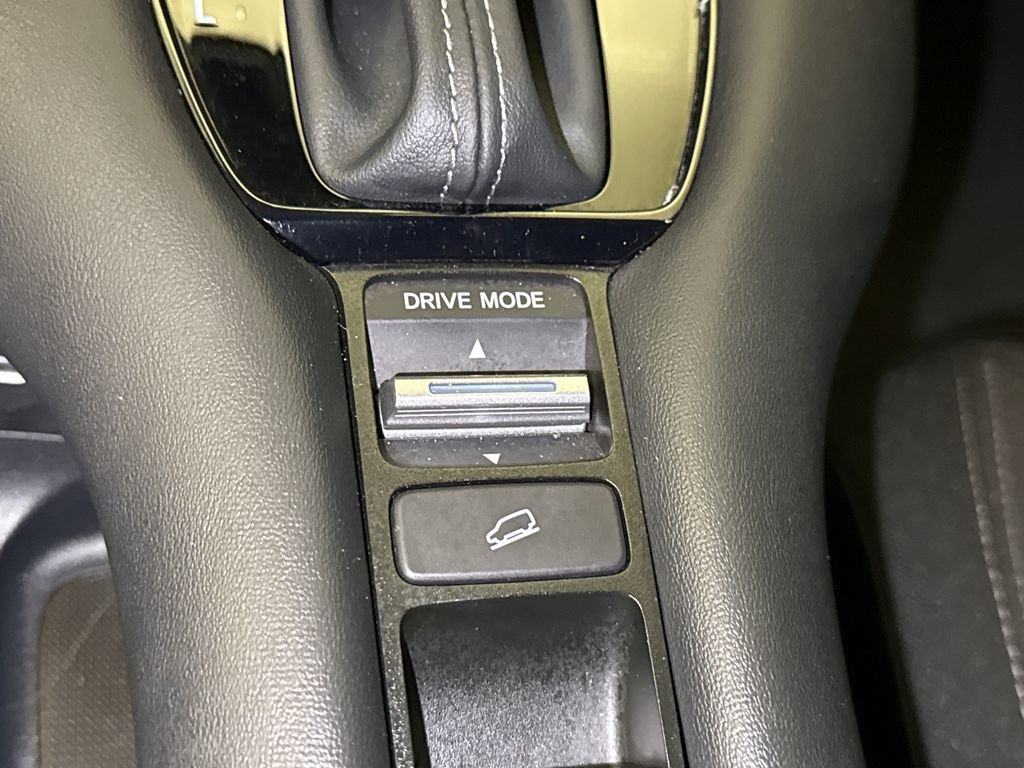 Certified 2025 Honda HR-V LX image 26