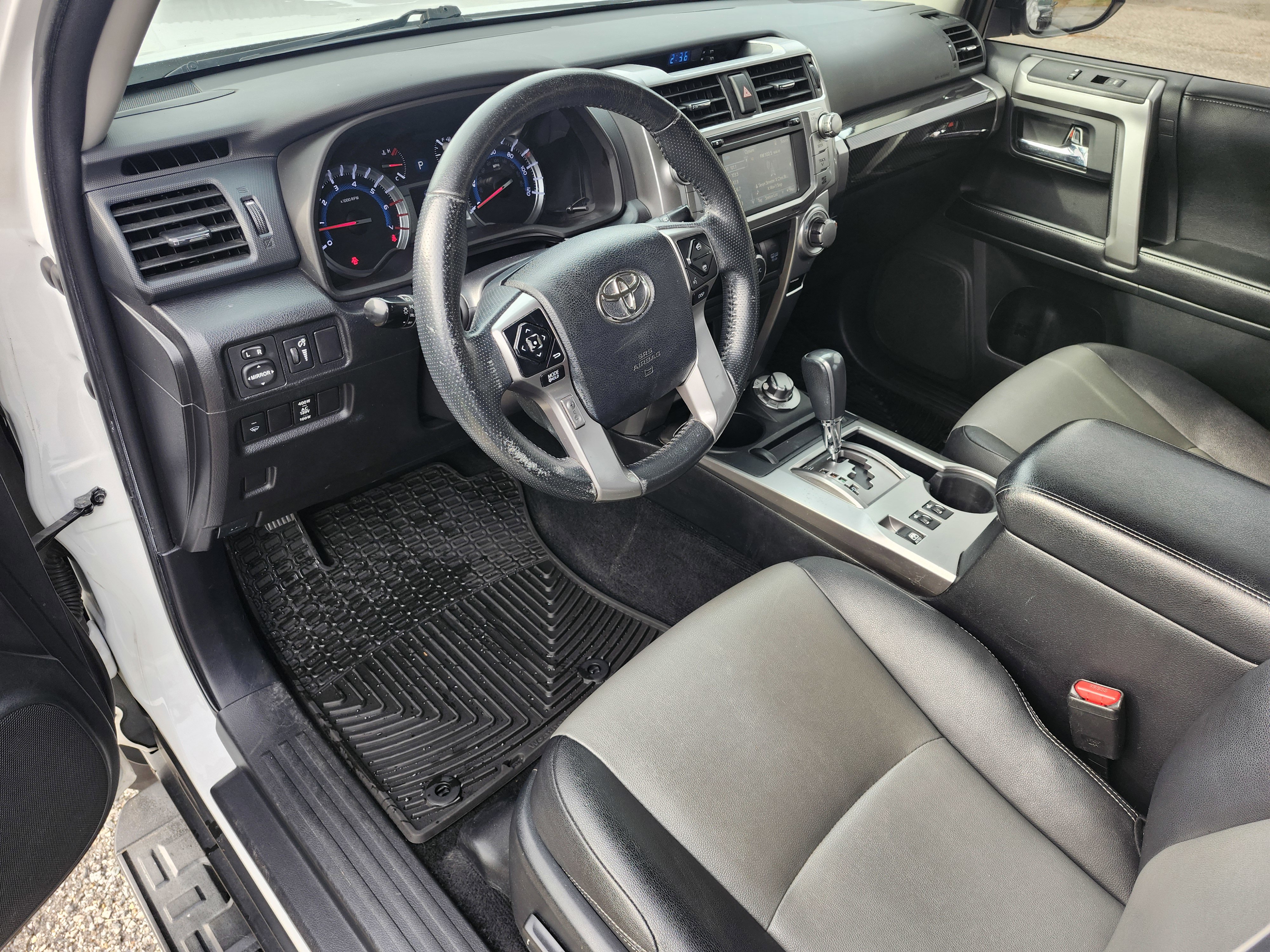 Used 2015 Toyota 4Runner SR5 Premium AWD/4WD image 4