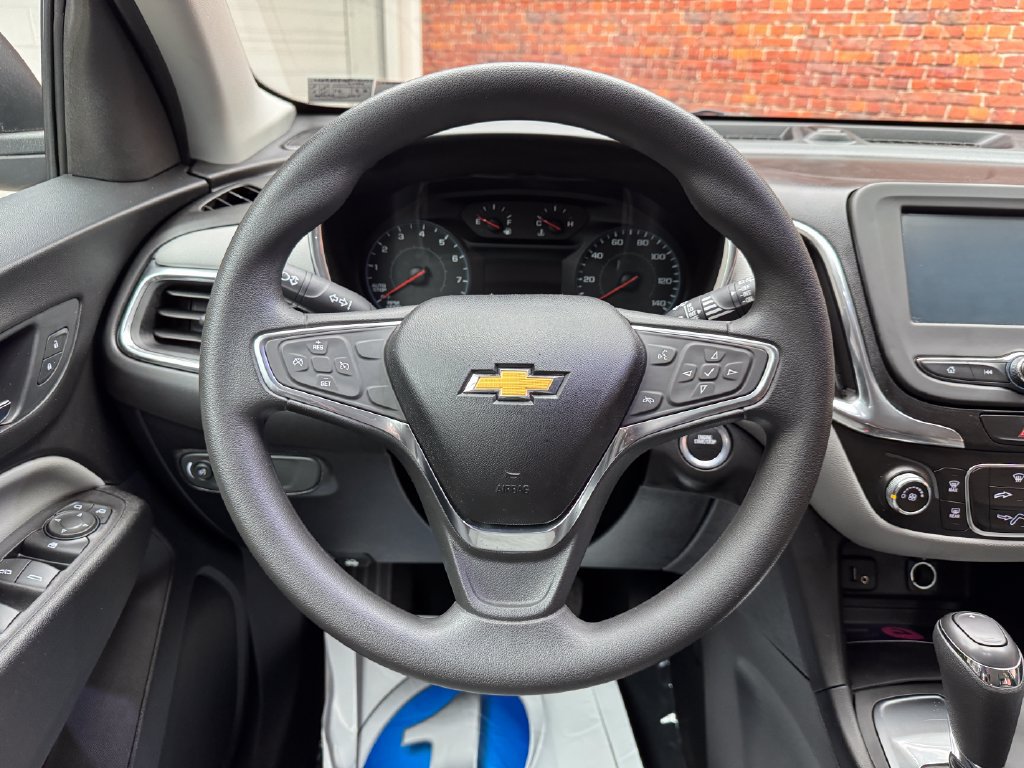 Used 2018 Chevrolet Equinox LS FWD image 13