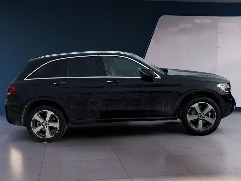 Certified 2022 Mercedes-Benz GLC 300 4MATIC w/ Driver Assistance Package image 5