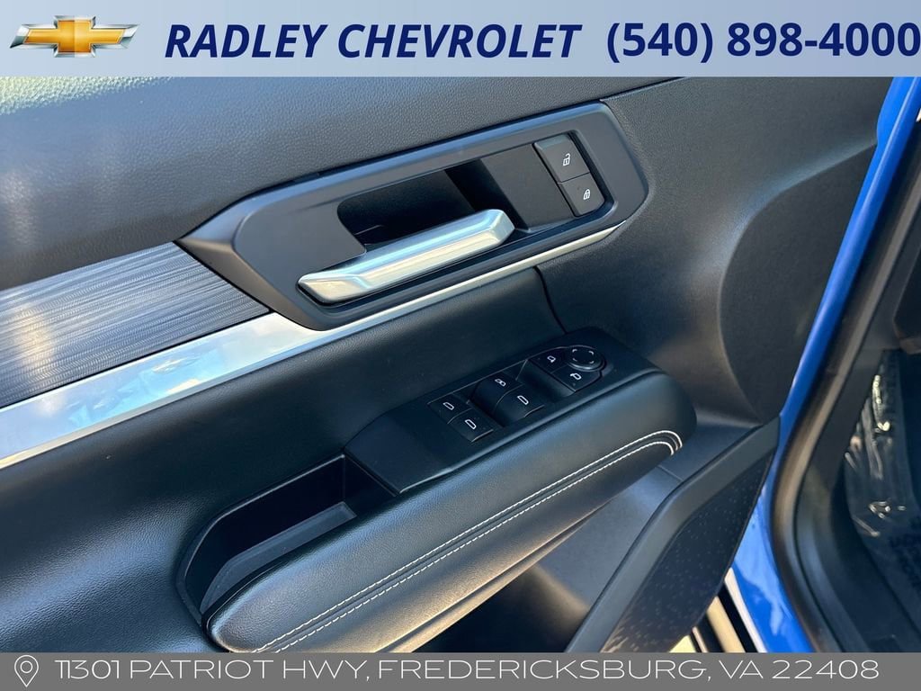 Used 2025 GMC Terrain Elevation AWD/4WD image 5