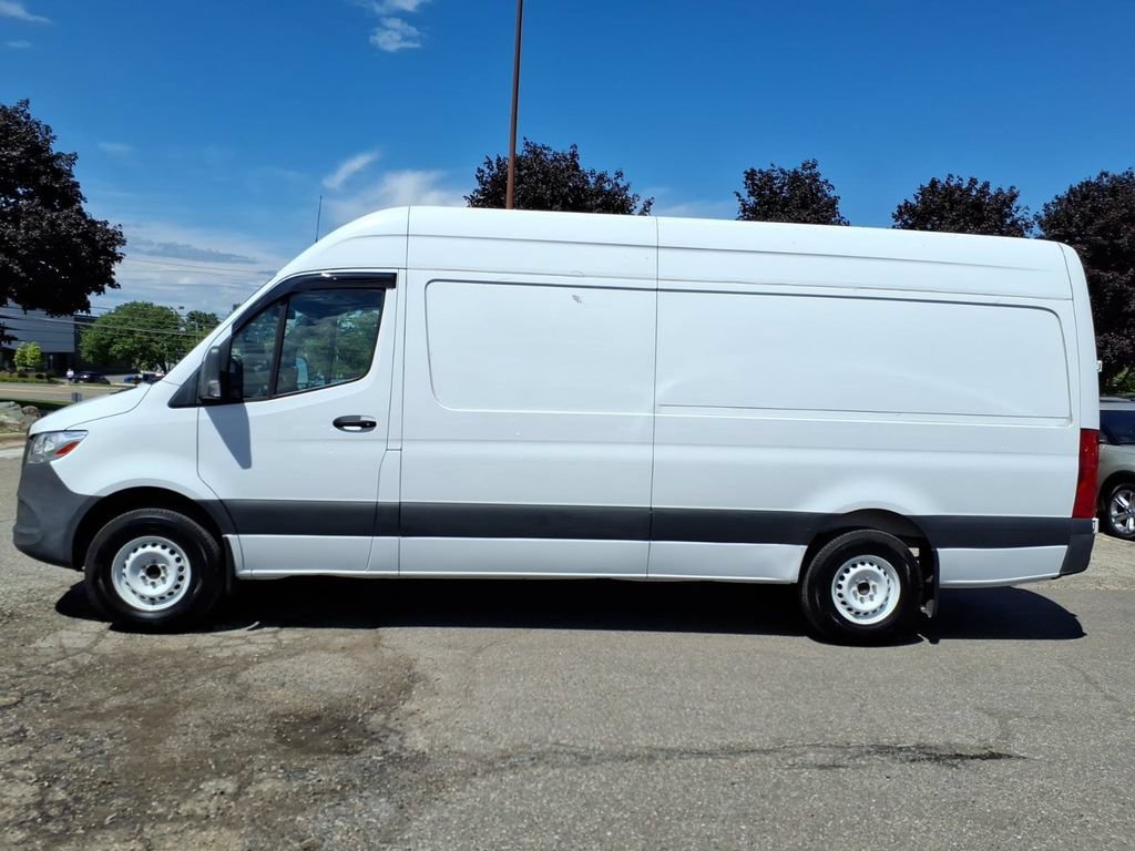 Used 2020 Mercedes-Benz Sprinter 2500 image 2