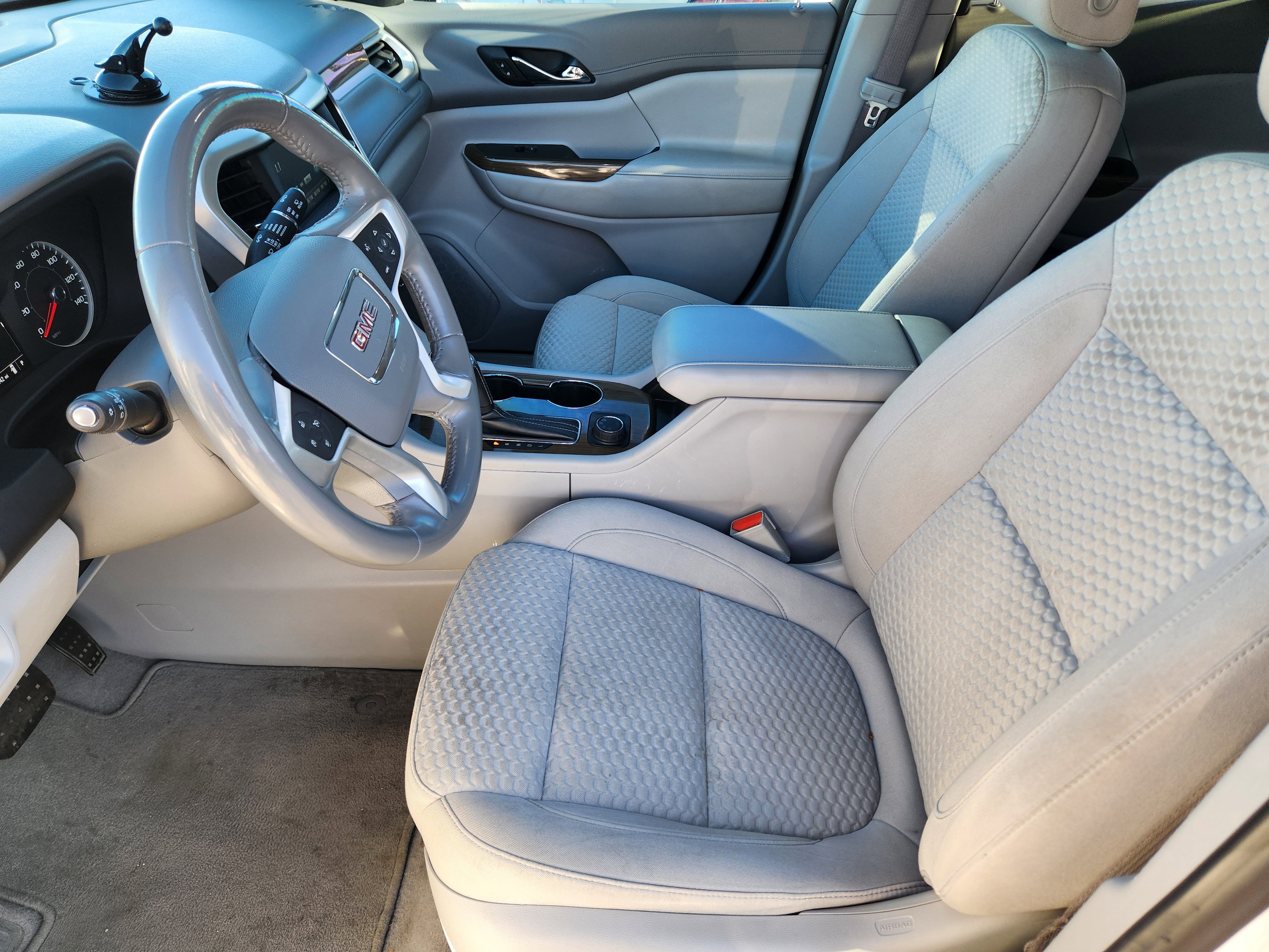 Used 2019 GMC Acadia SLE image 12