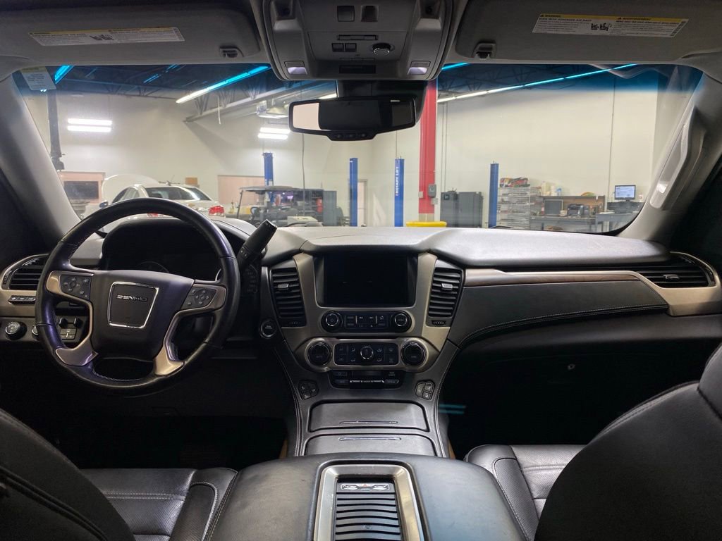 Used 2019 GMC Yukon Denali w/ Denali Ultimate Package image 23
