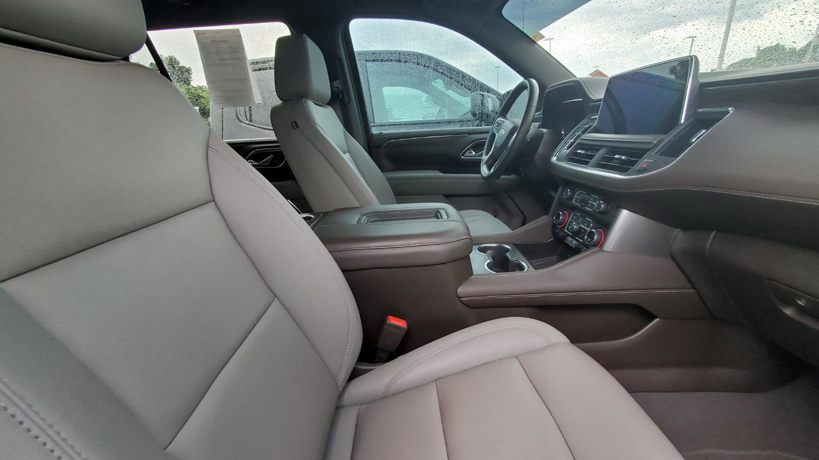 Used 2024 Chevrolet Tahoe LT w/ LT Signature Plus Package AWD/4WD image 4