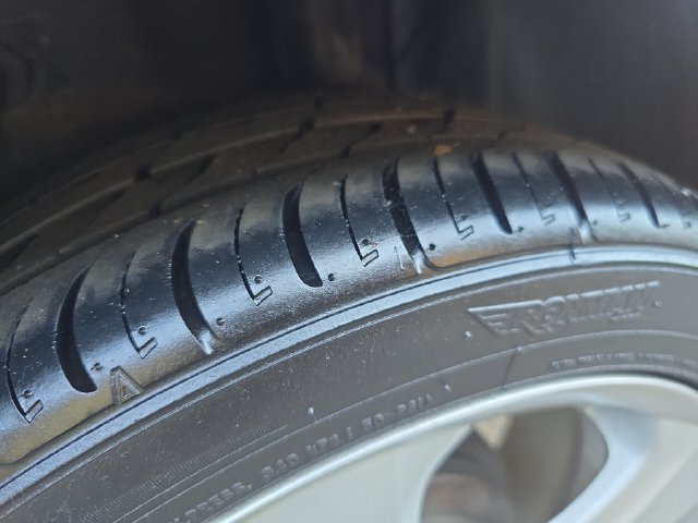 Used 2010 Hyundai Accent SE FWD image 26