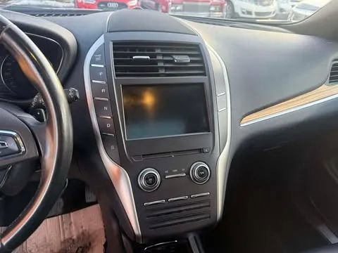 Used 2015 Lincoln MKC AWD w/ Equipment Group 101A Select image 18