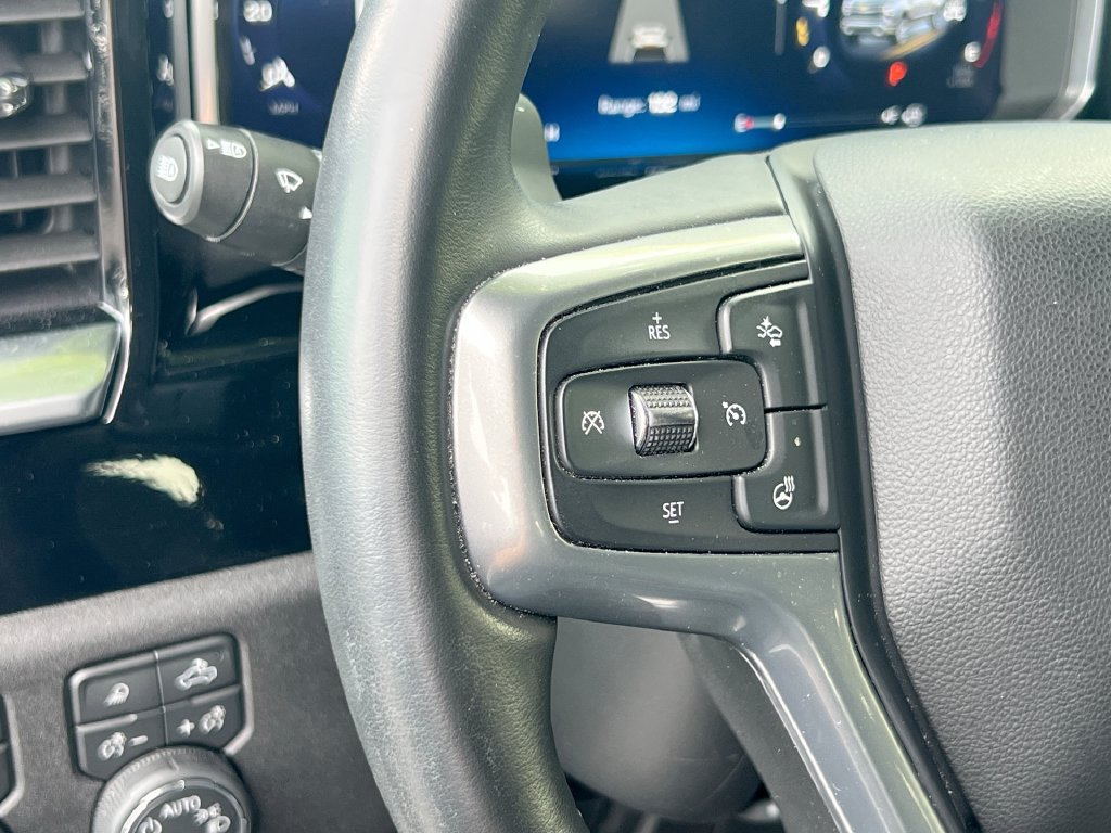 Used 2026 Chevrolet Silverado 1500 LT AWD/4WD image 38