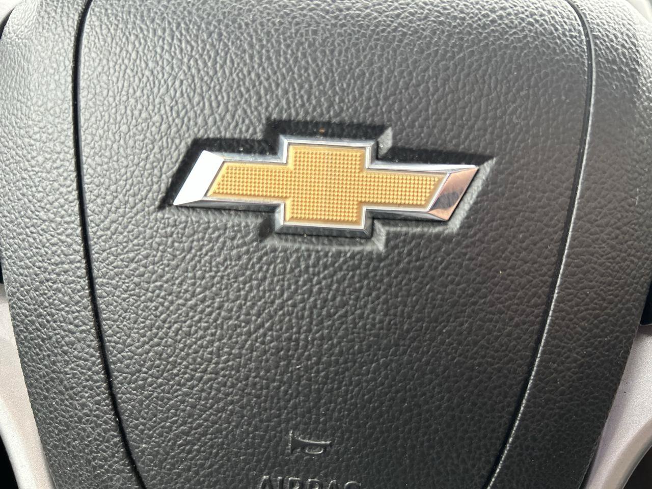 Used 2016 Chevrolet Trax LT w/ LT Sun and Sound Package AWD/4WD image 21