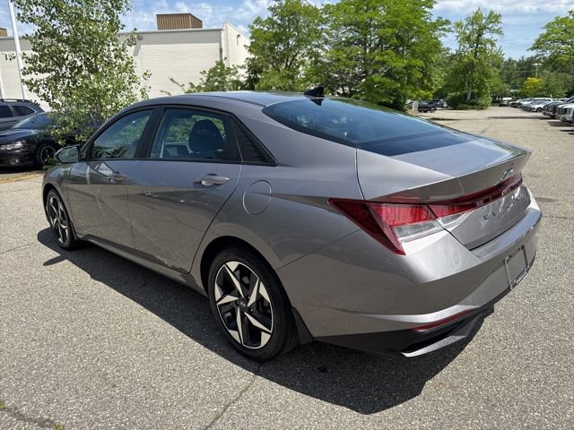 Certified 2023 Hyundai Elantra SEL w/ Convenience Package FWD image 17