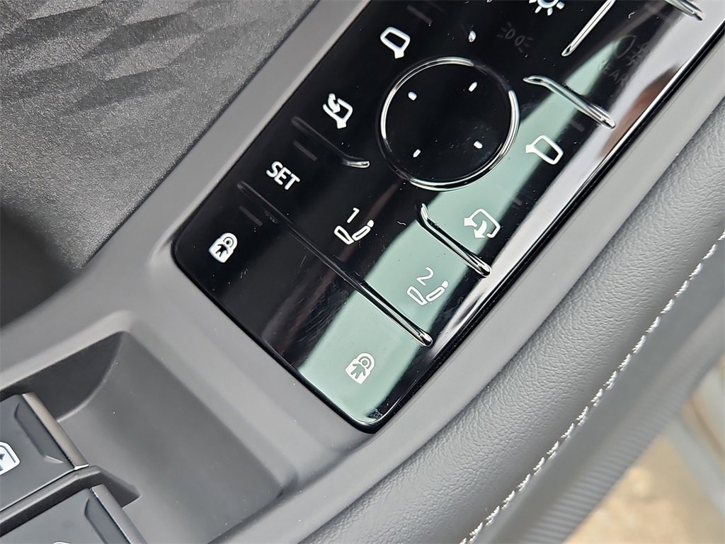 Used 2025 Audi A5 2.0T Premium Plus image 21