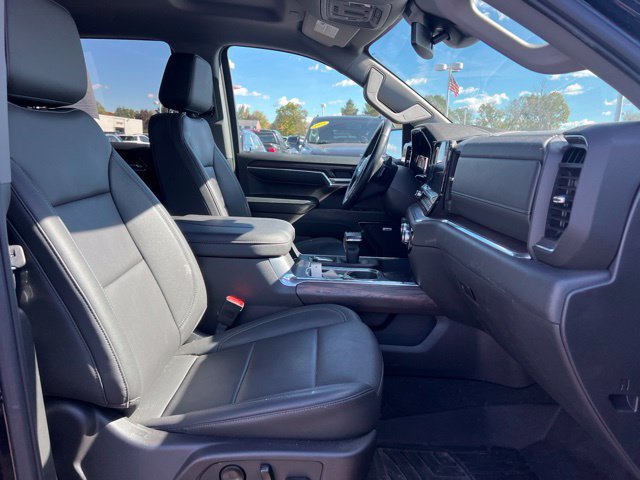 Used 2024 GMC Sierra 1500 SLT w/ SLT Premium Plus Package AWD/4WD image 11