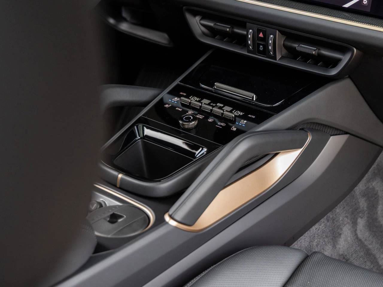 New 2026 Porsche Cayenne Turbo image 88