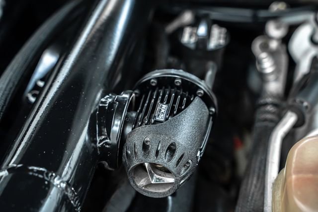 Used 2015 Dodge Charger SRT Hellcat image 39