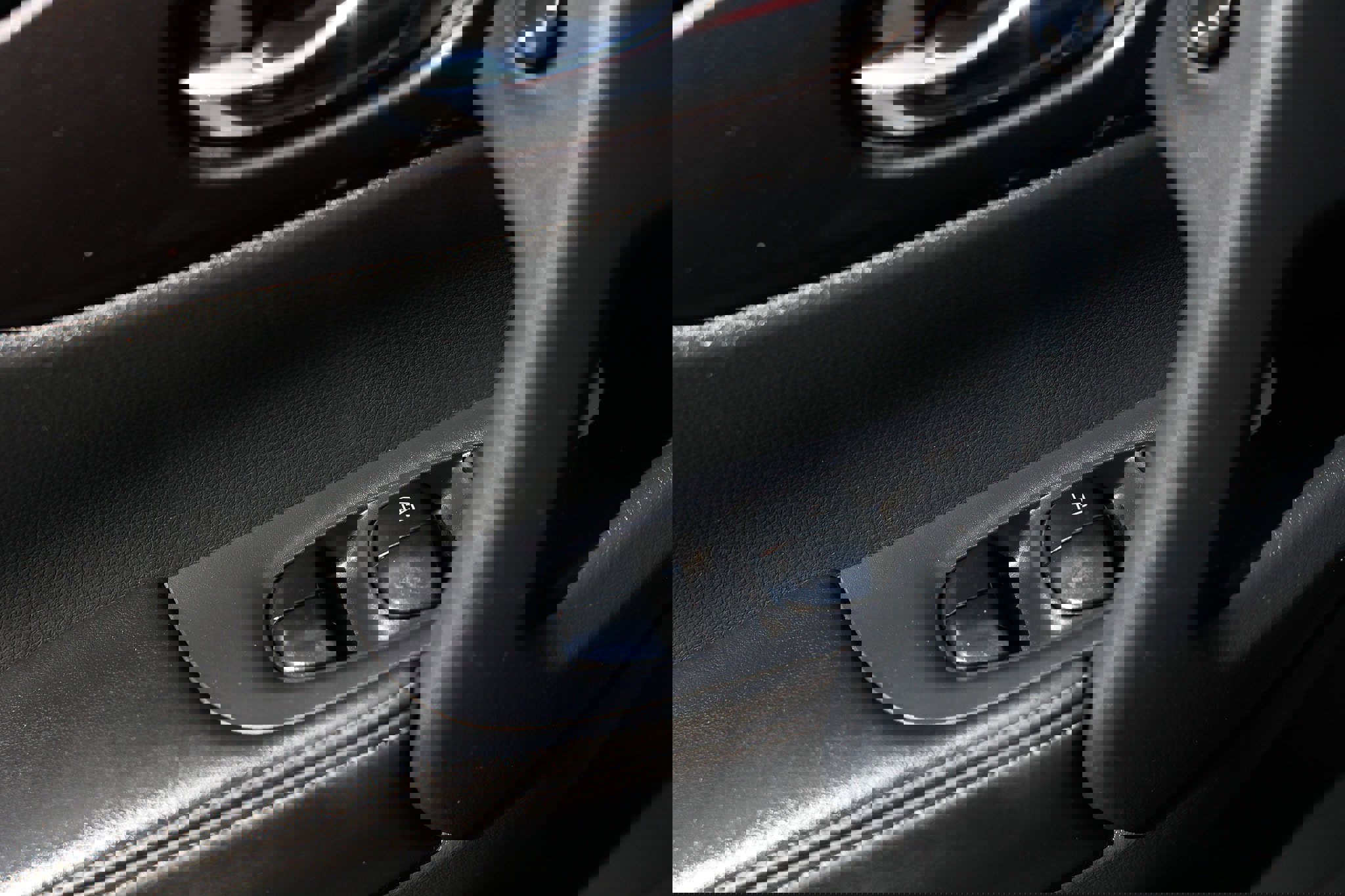 Used 2019 Nissan Rogue SV image 49