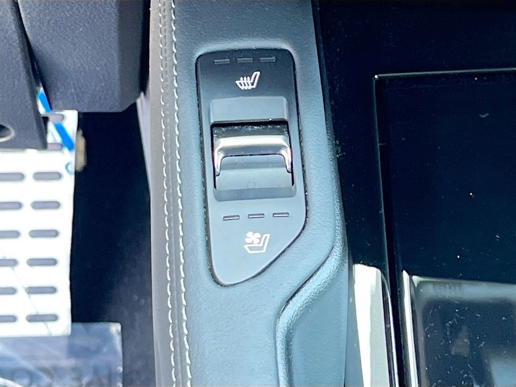 Used 2025 Kia Telluride SX Prestige AWD/4WD image 28