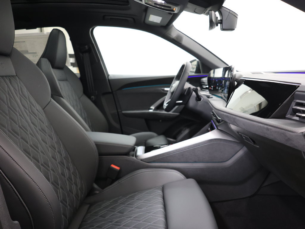New 2026 Audi SQ5 Premium Plus AWD/4WD image 21