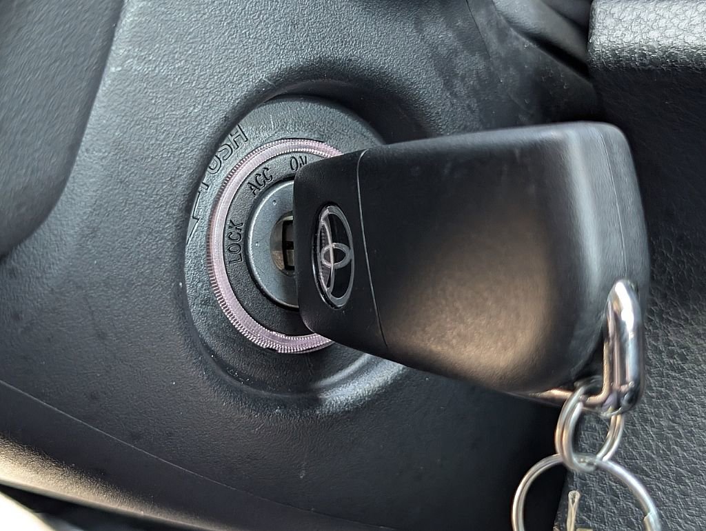 Used 2024 Toyota Camry SE FWD image 34