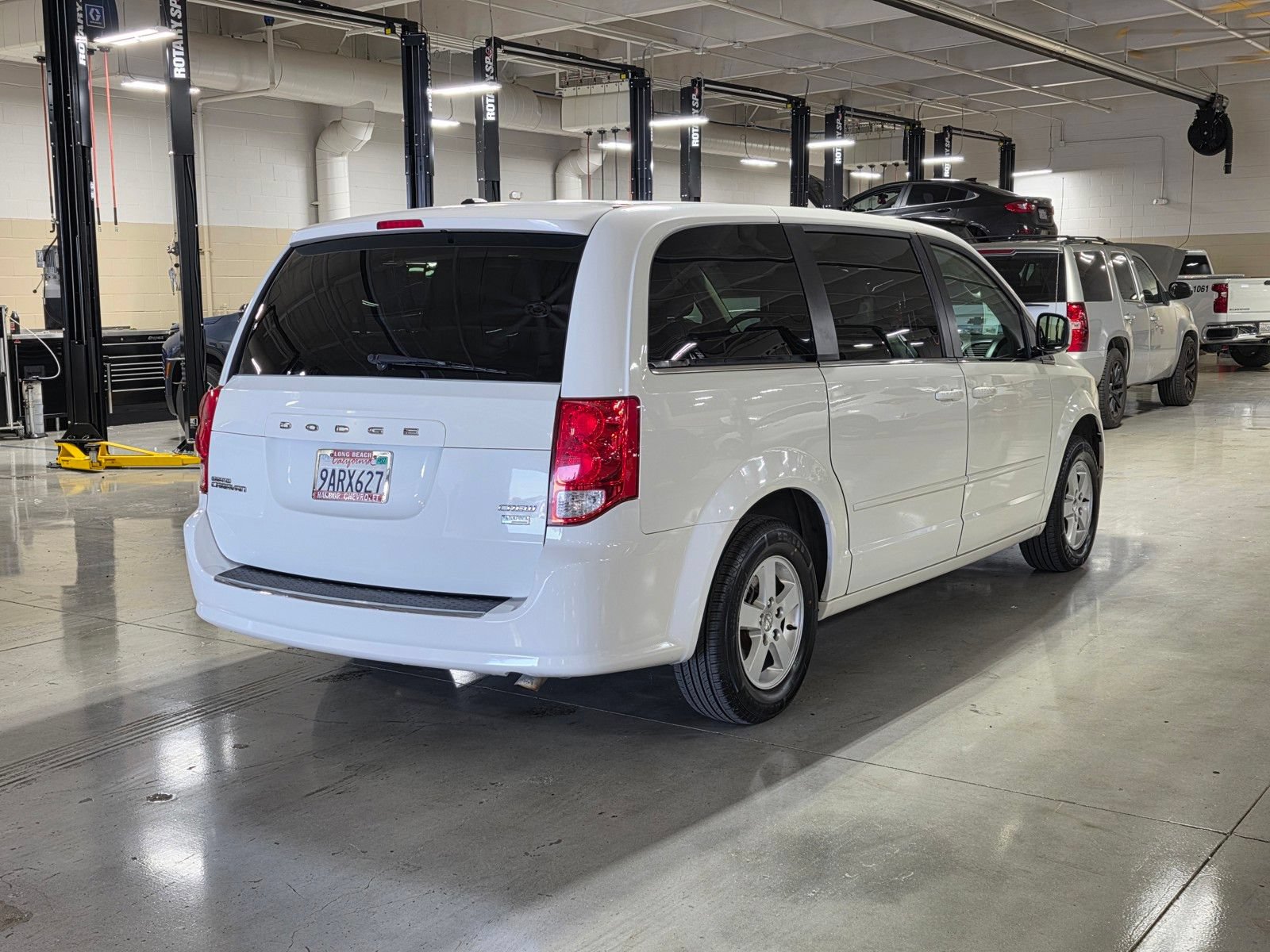 Used 2012 Dodge Grand Caravan Crew FWD image 7