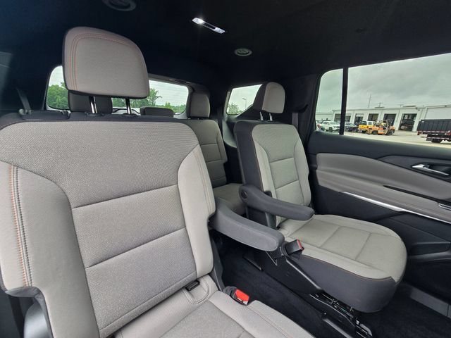 Used 2025 Chevrolet Traverse LT w/ LPO, Floor Liner Package FWD image 15