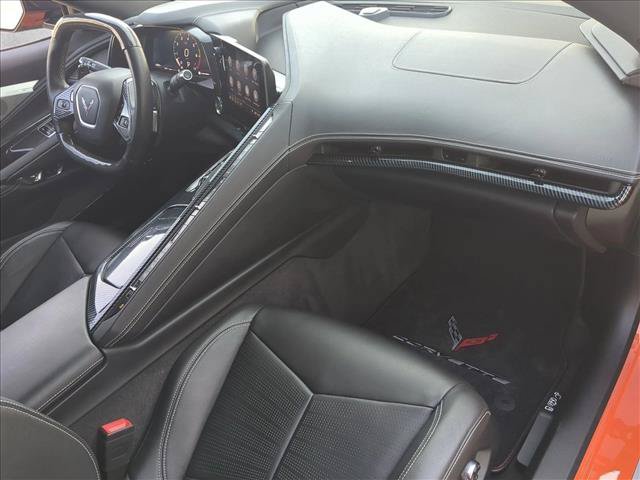 Used 2020 Chevrolet Corvette Stingray Preferred Cpe w/ 2LT Preferred Equipment Group RWD image 18