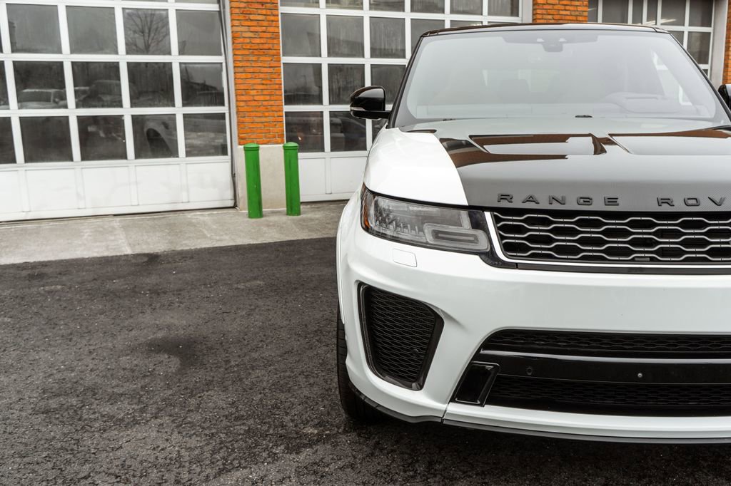 Used 2020 Land Rover Range Rover Sport SVR image 44