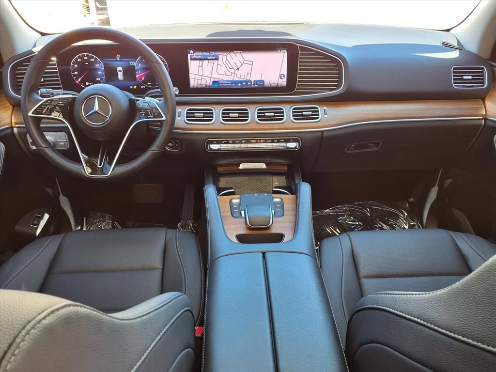 Used 2025 Mercedes-Benz GLE 350 4MATIC w/ Winter Package image 15