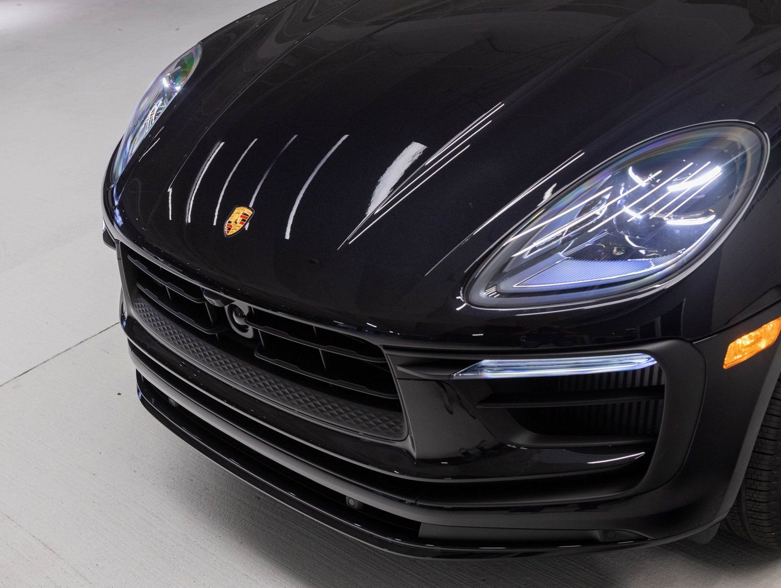 Certified 2026 Porsche Macan S image 34