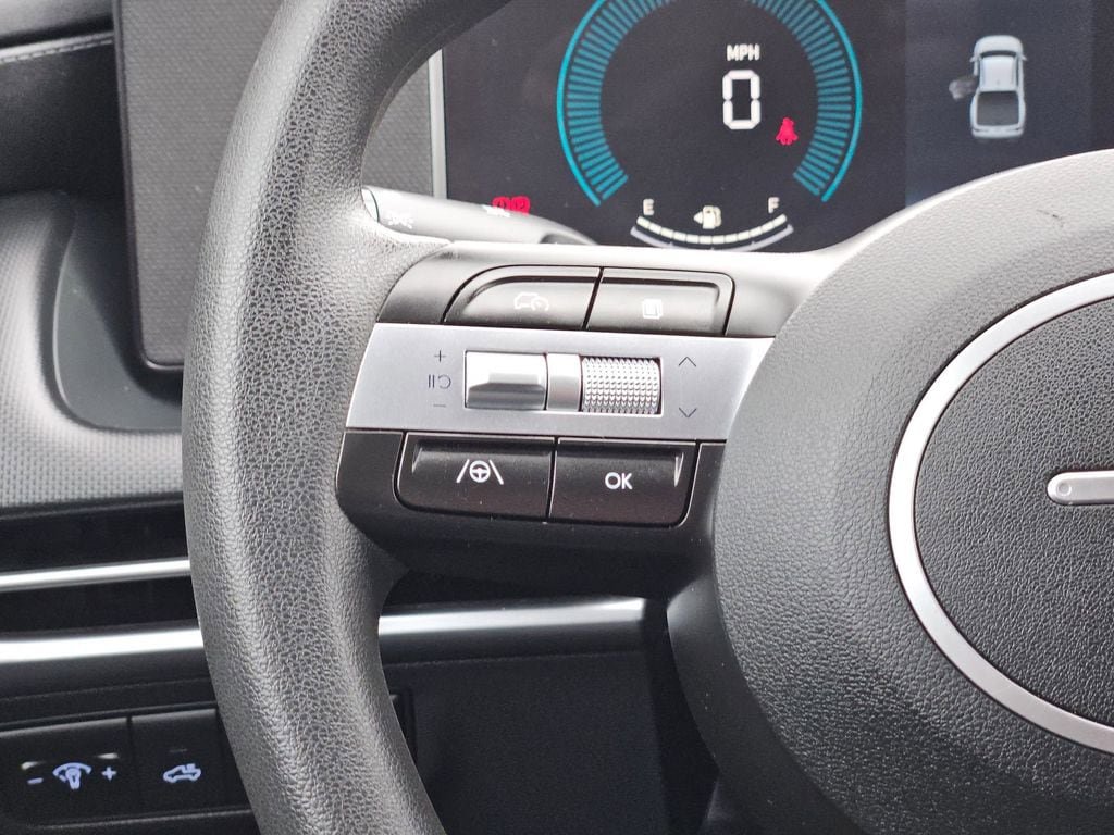 Used 2025 Hyundai Santa Cruz SEL FWD image 25