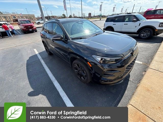 Used 2025 Volkswagen Tiguan SE R-Line image 6