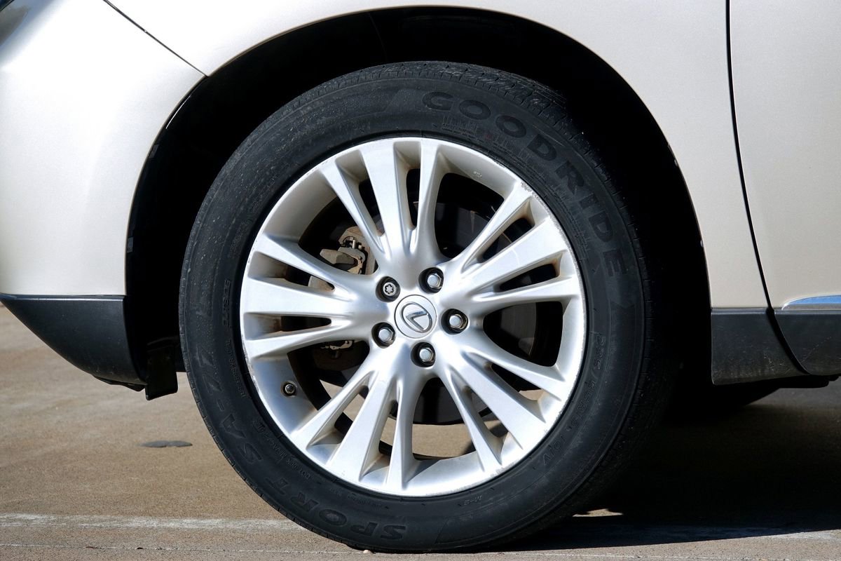 Used 2012 Lexus RX 450h AWD w/ Premium Pkg image 25