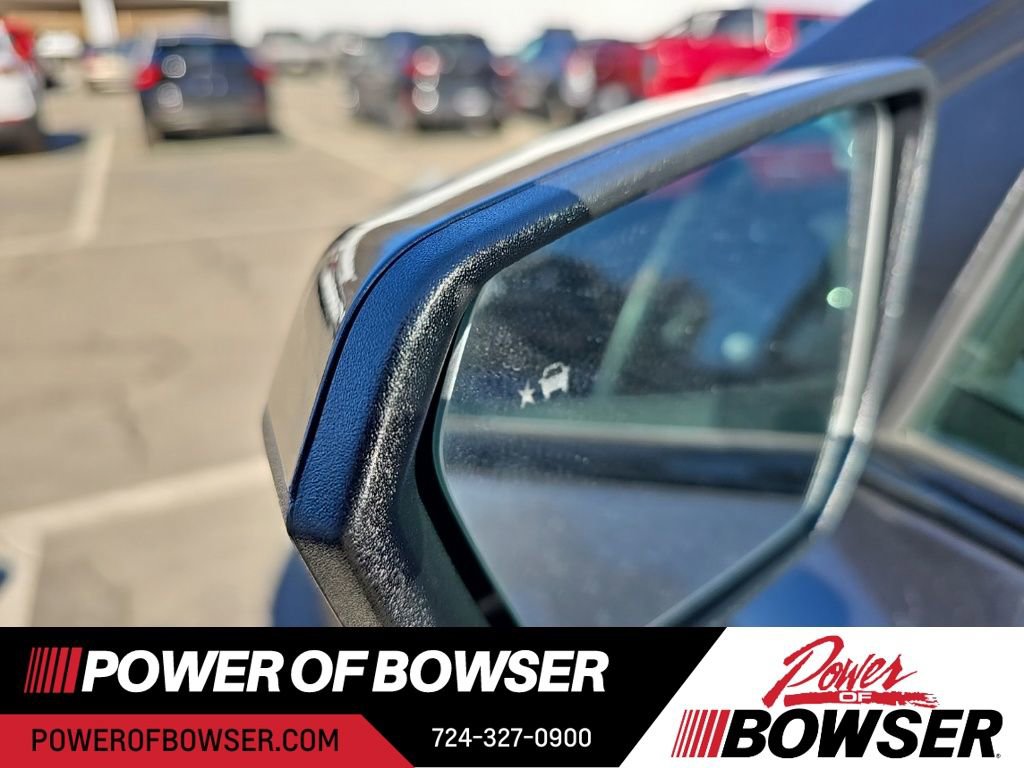 Used 2023 Chevrolet Equinox RS image 11