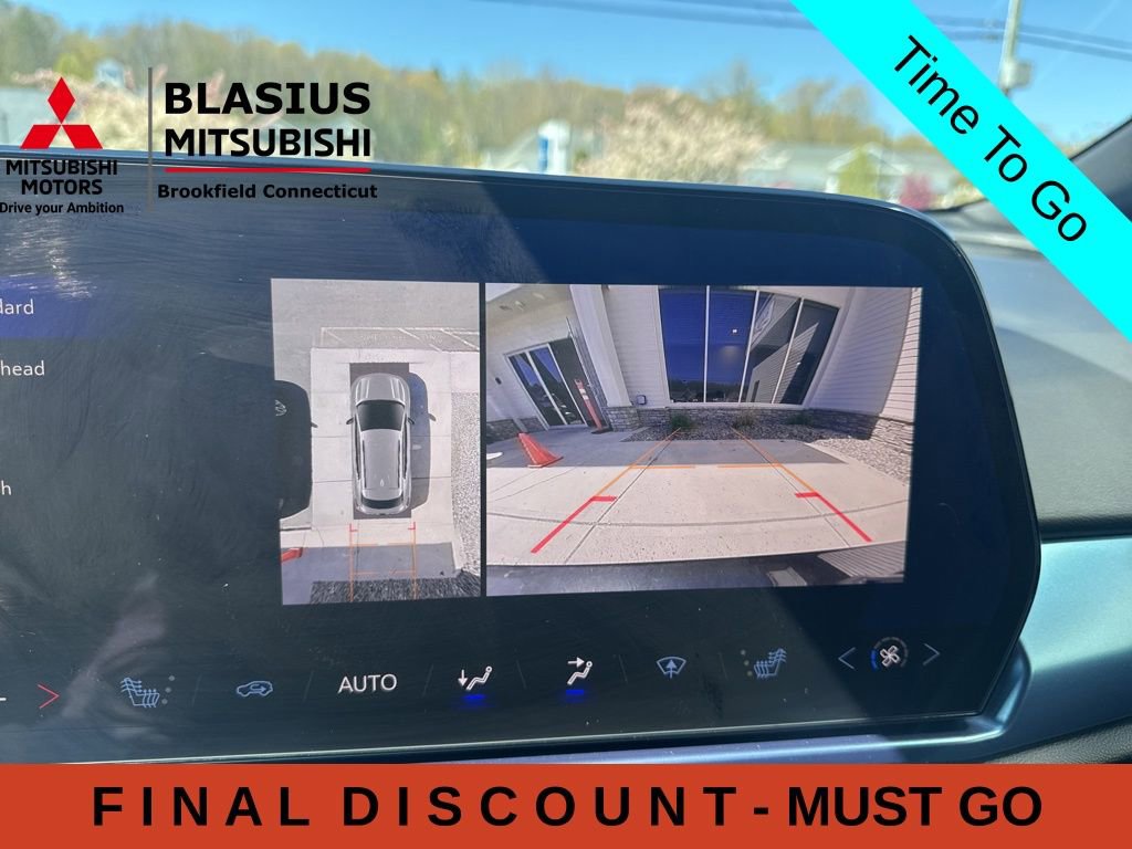 Used 2025 Chevrolet Equinox EV LT w/ Convenience Package FWD image 26