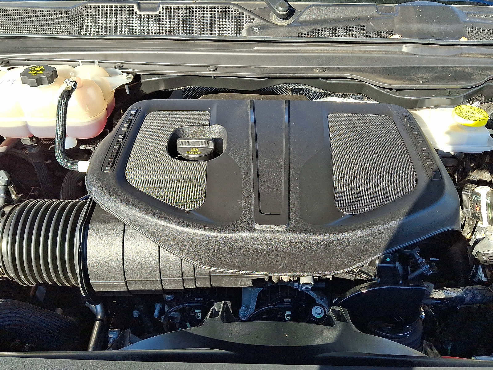 Certified 2025 RAM 1500 Laramie image 28