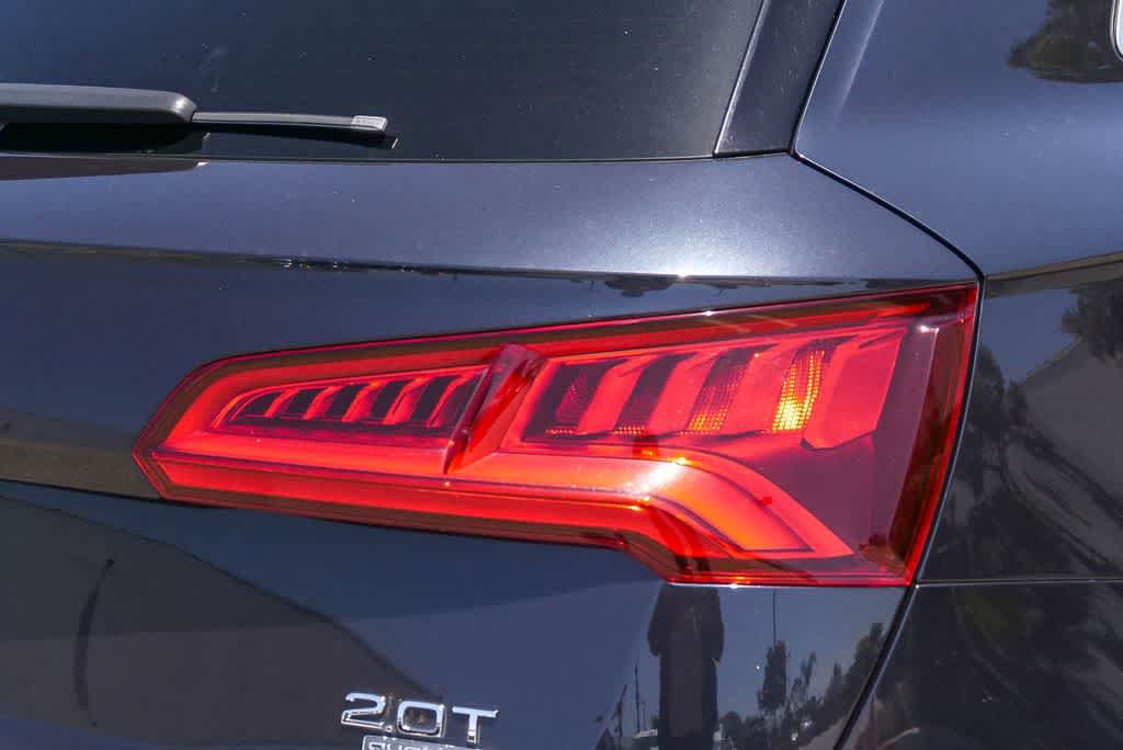 Used 2018 Audi Q5 2.0T Premium Plus w/ Premium Plus Package AWD/4WD image 11