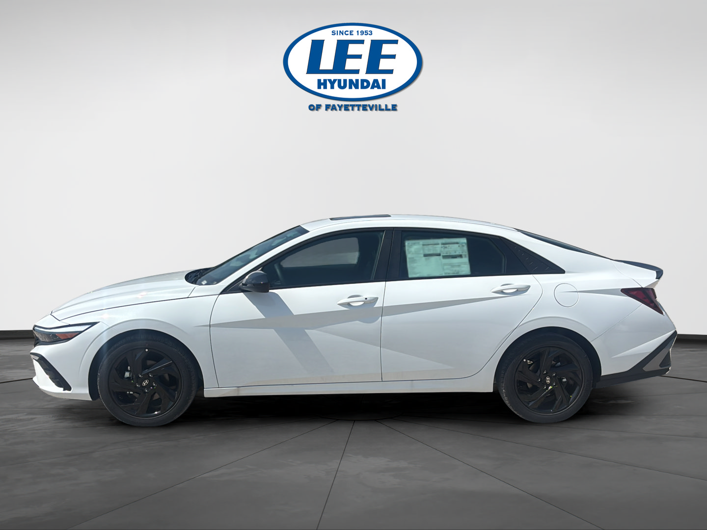 New 2026 Hyundai Elantra SEL Sport FWD image 4