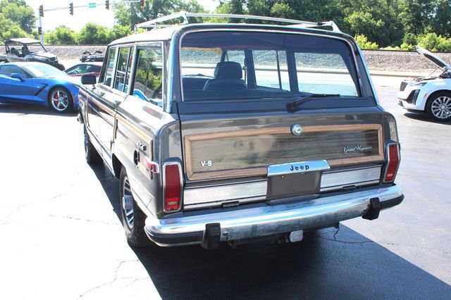 Used 1990 Jeep Grand Wagoneer AWD/4WD image 7