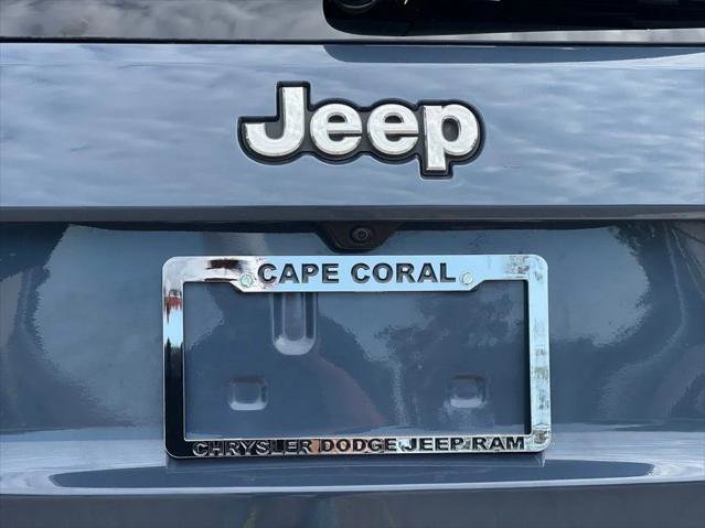 Certified 2021 Jeep Grand Cherokee Limited w/ Premium Lighting Group AWD/4WD image 25