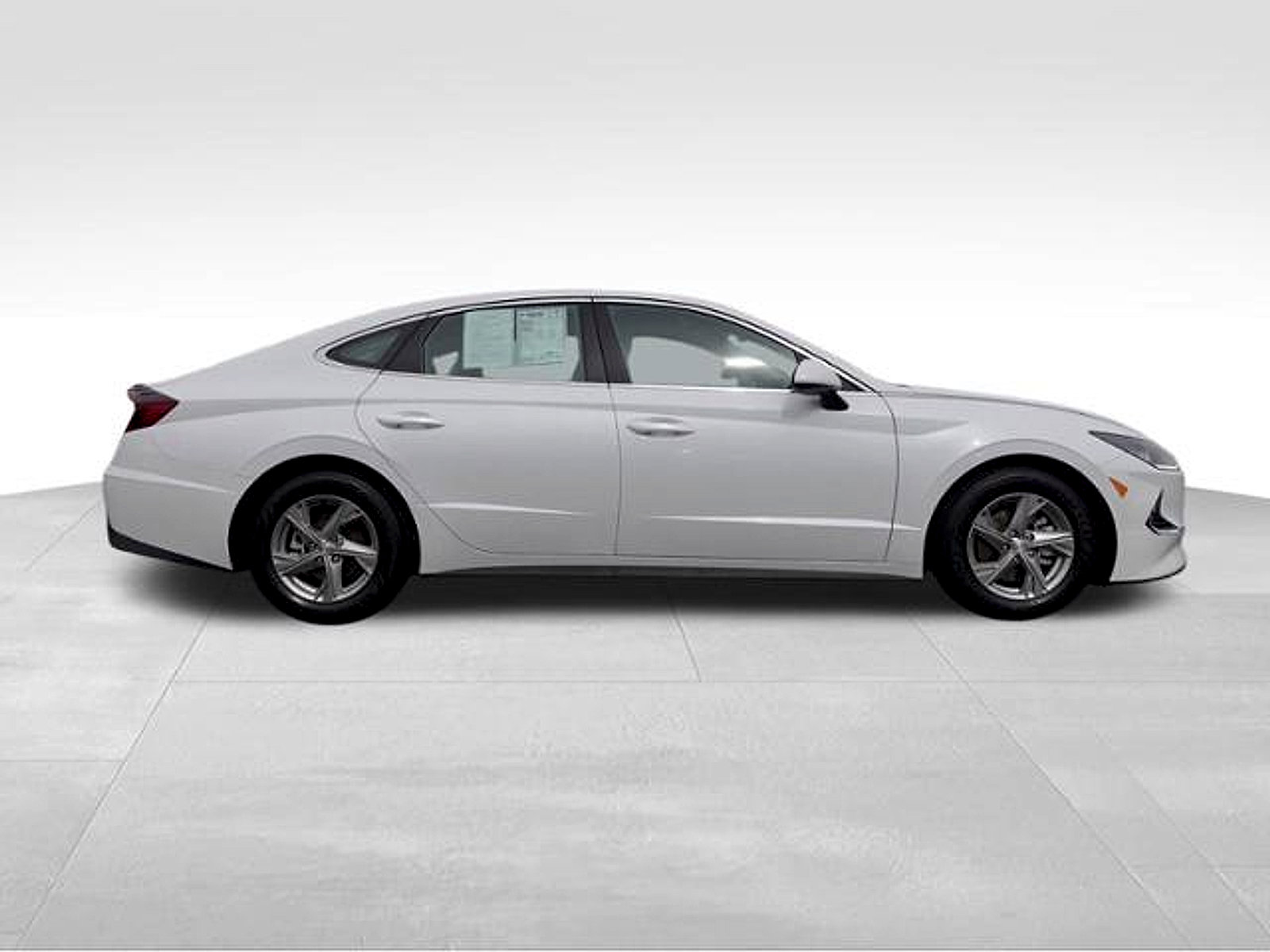 Used 2020 Hyundai Sonata SE FWD image 2