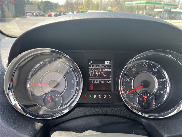 Used 2014 Chrysler Town & Country Touring FWD image 24