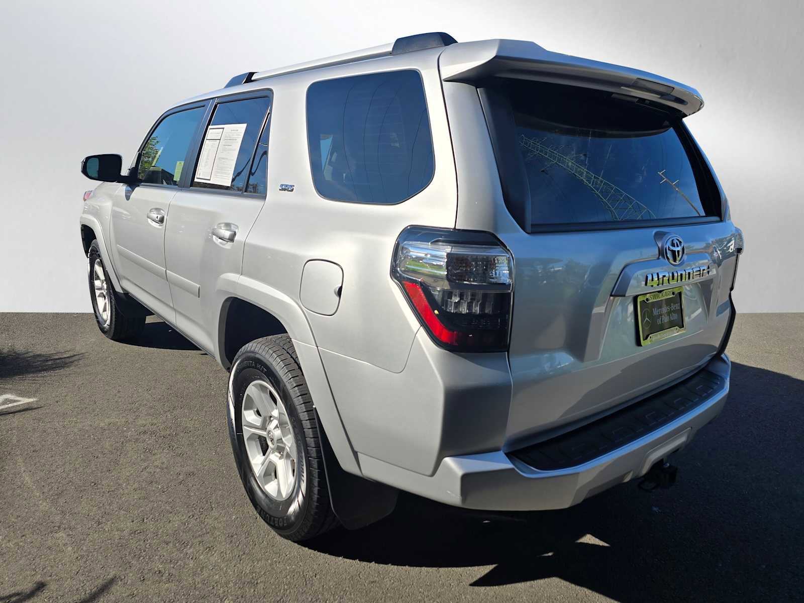 Used 2023 Toyota 4Runner SR5 image 5