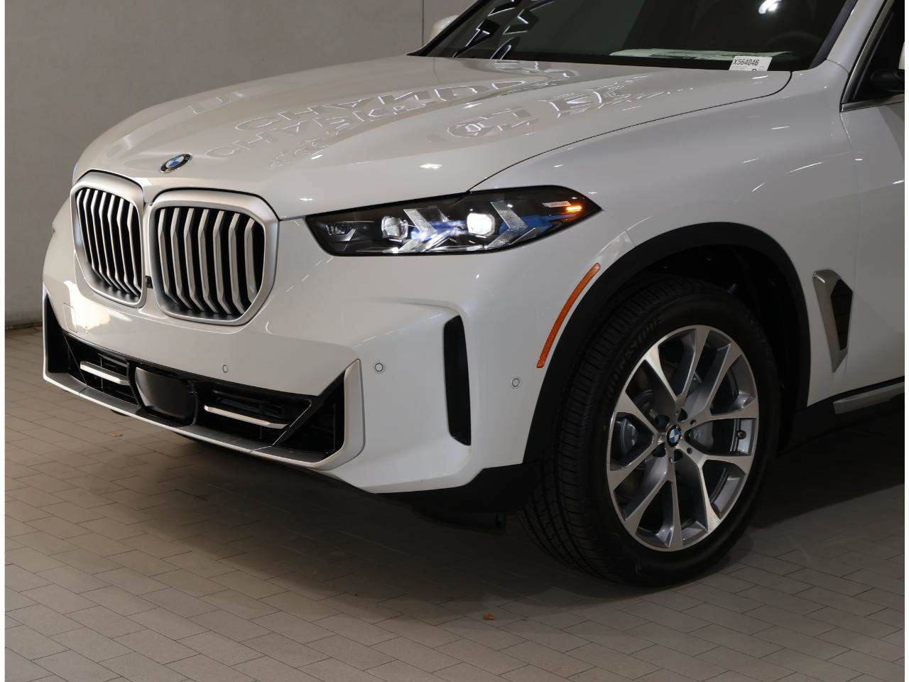 Used 2026 BMW X5 sDrive40i w/ Parking Assistance Package RWD image 2