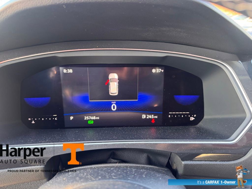 Used 2022 Volkswagen Tiguan SE w/ Panoramic Sunroof Package image 15