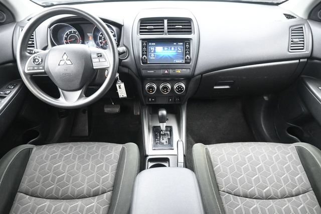 Used 2024 Mitsubishi Outlander Sport ES AWD/4WD image 19