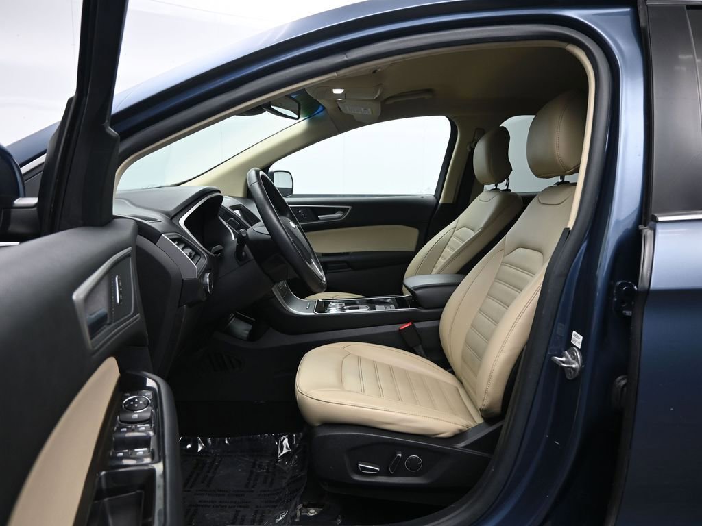 Used 2019 Ford Edge SEL w/ Equipment Group 201A image 25