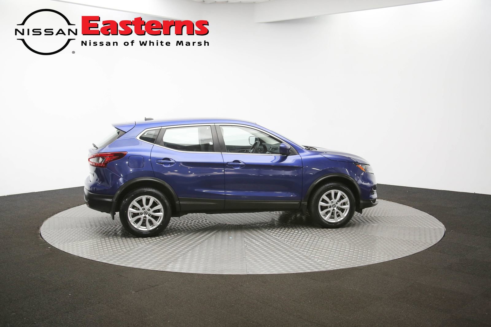 Used 2022 Nissan Rogue Sport S image 73