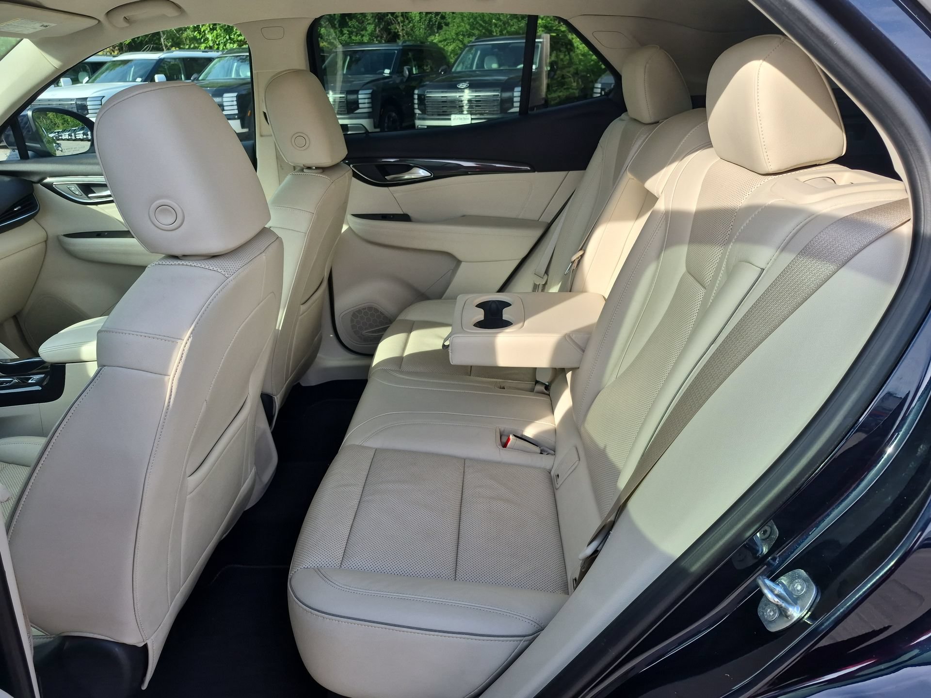 Used 2021 Buick Envision Essence w/ Technology Package I AWD/4WD image 26