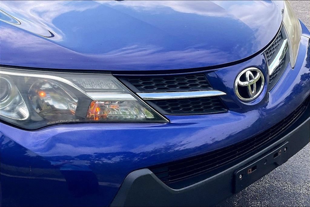 Used 2015 Toyota RAV4 Limited AWD/4WD image 31